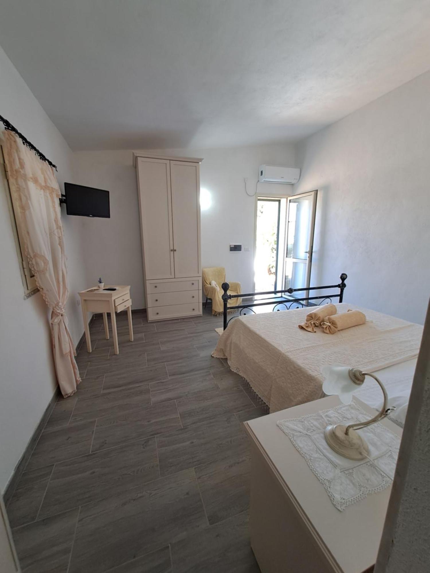 B&B Li Salcuneddi Aglientu Extérieur photo